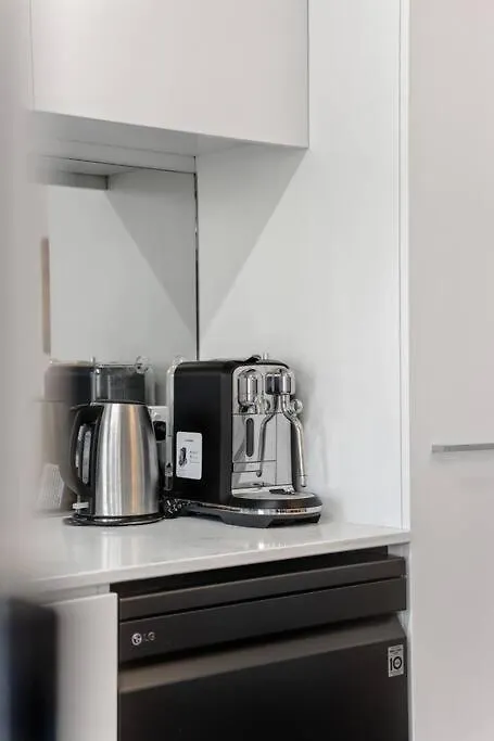 River Torrens Retreat - 2Br, Parking, Wi-Fi Adelaide