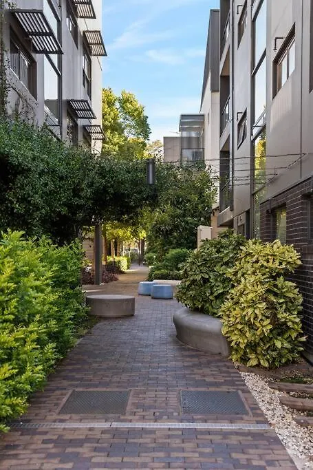 River Torrens Retreat - 2Br, Parking, Wi-Fi Adelaide Apartment
