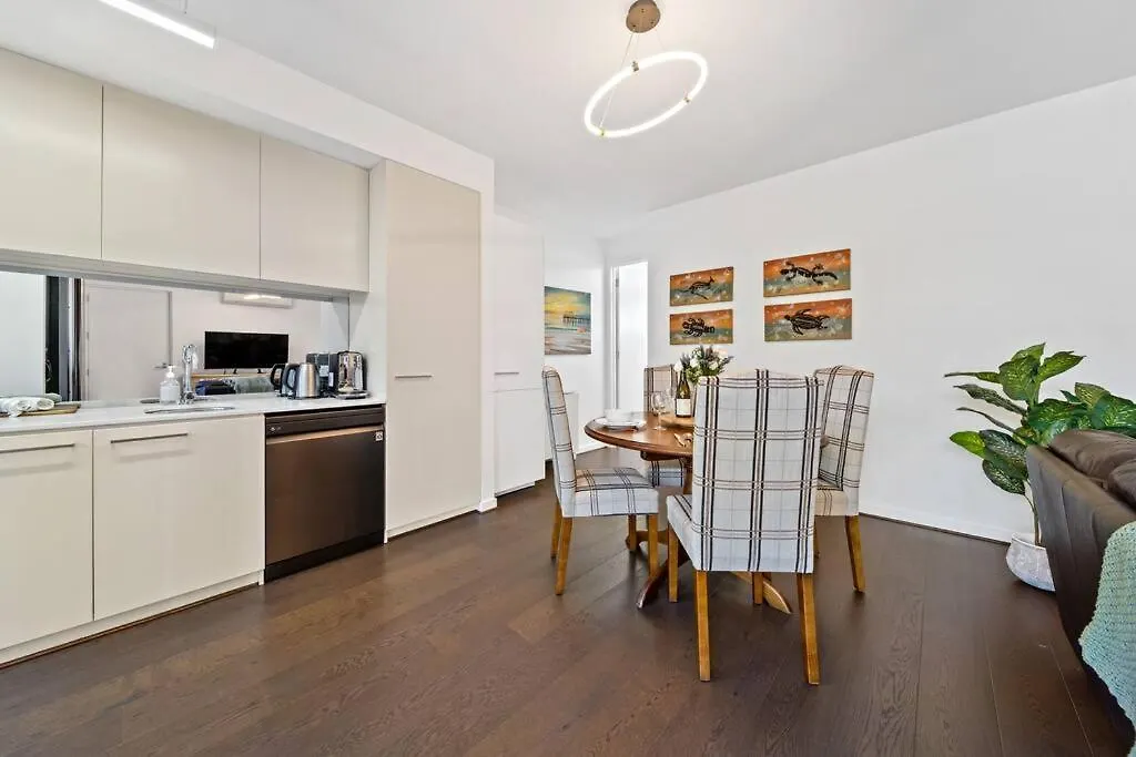 Apartment River Torrens Retreat - 2Br, Parking, Wi-Fi Adelaide Australia